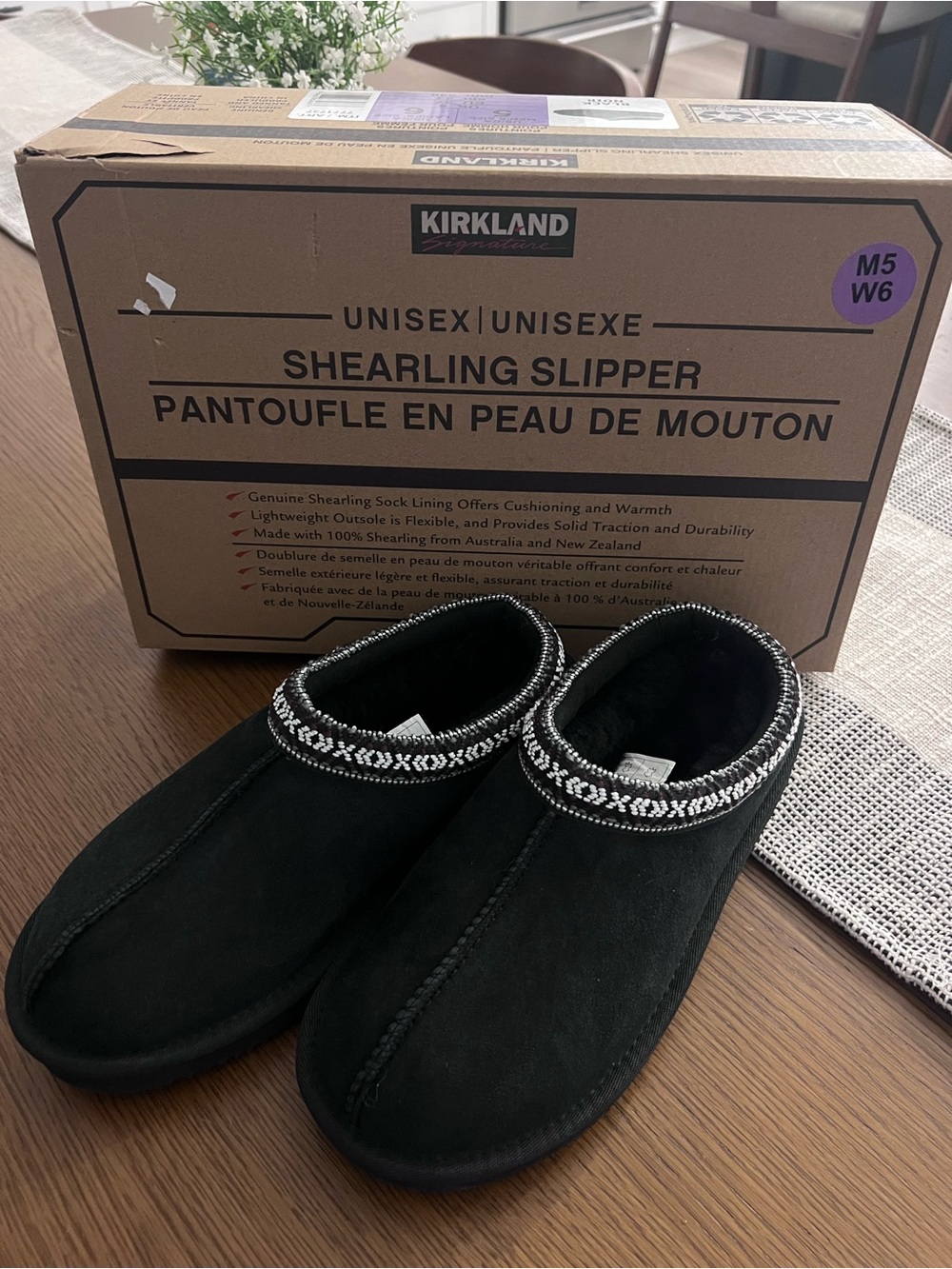 NWT Kirkland women’s black shearling lined shoes